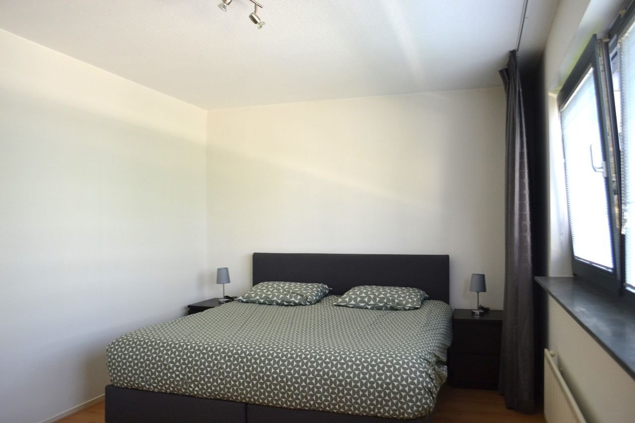 Ruim appartement met terras en parking - Afbeelding 20