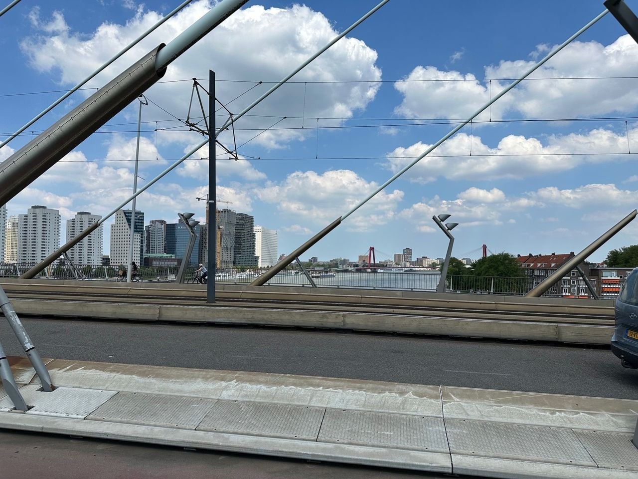 Ruim appartement met terras en parking - Afbeelding 33