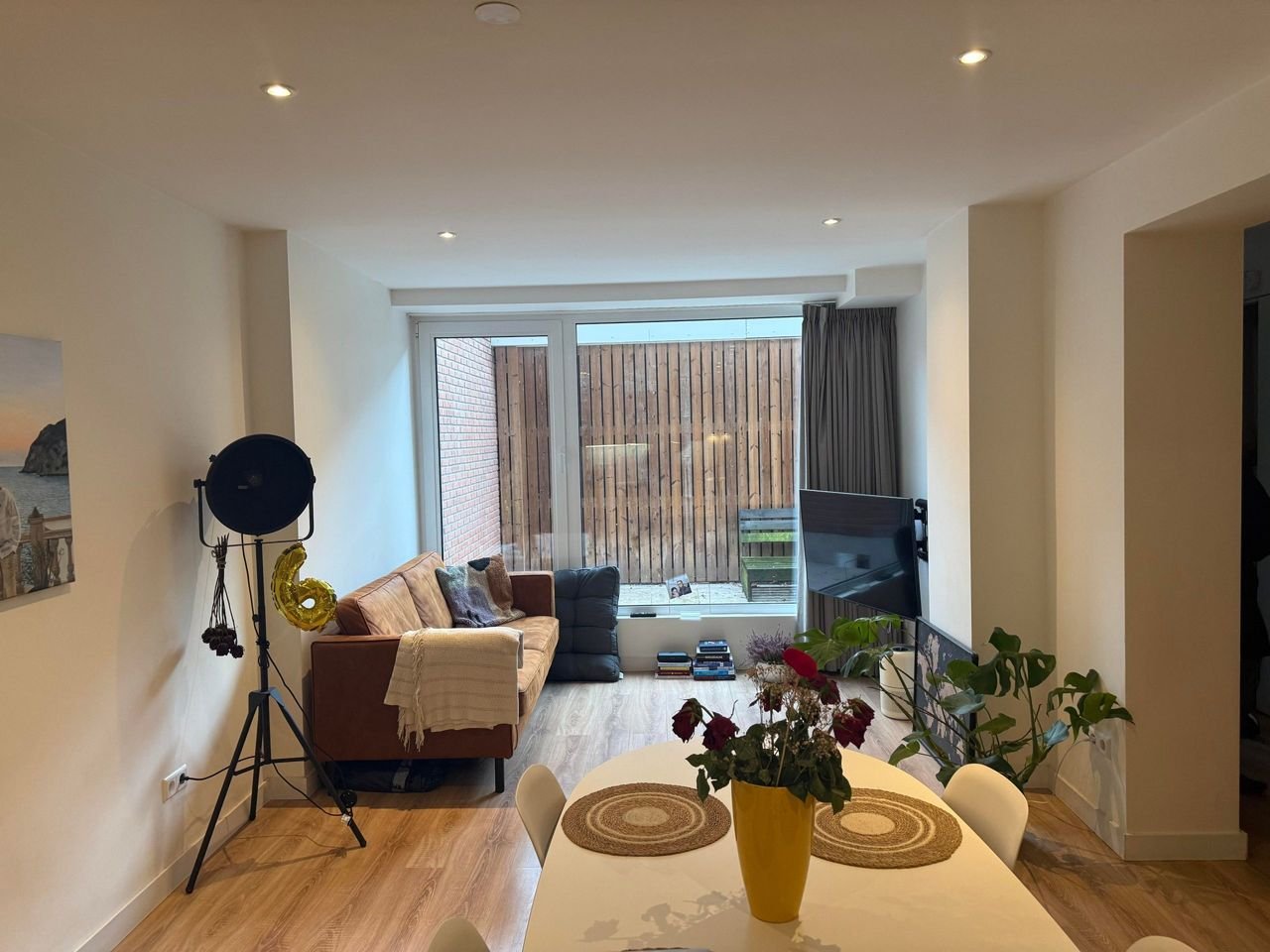 Gerenoveerd appartement met tuin in Rotterdam - Afbeelding 1