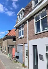 Ruime kamer (23m²) met eigen badkamer