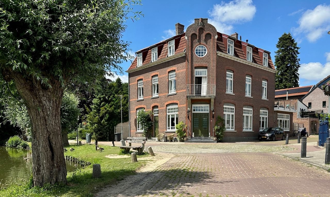 Wonen aan de kasteelvijver in Wijnandsrade - Afbeelding 1