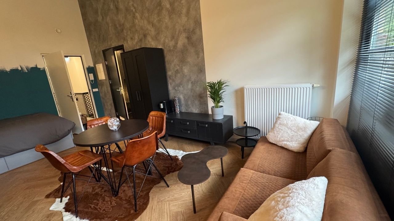 Complete studio in de oude Melkfabriek - Afbeelding 3