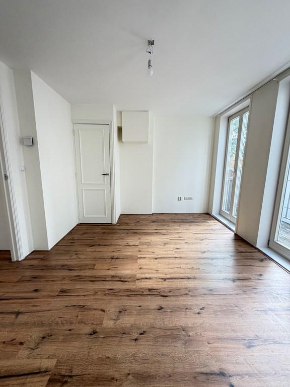 Bright 1-Bedroom Apartment near Vondelpark - Image 7