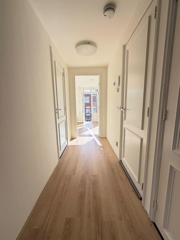 Bright 1-bedroom apartment in Old-West - Image 4