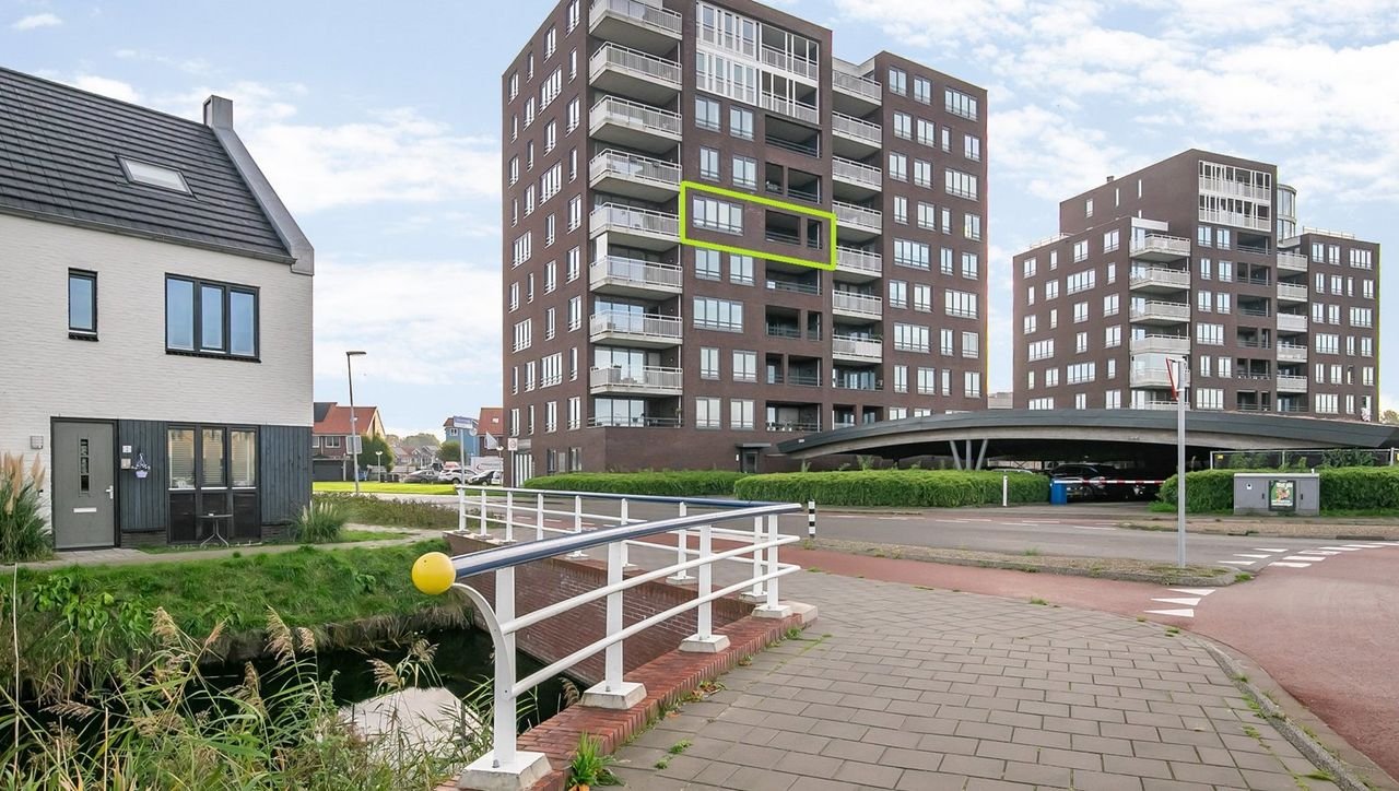 Wonen in Reitdiep: balkon op west en parking - Afbeelding 1