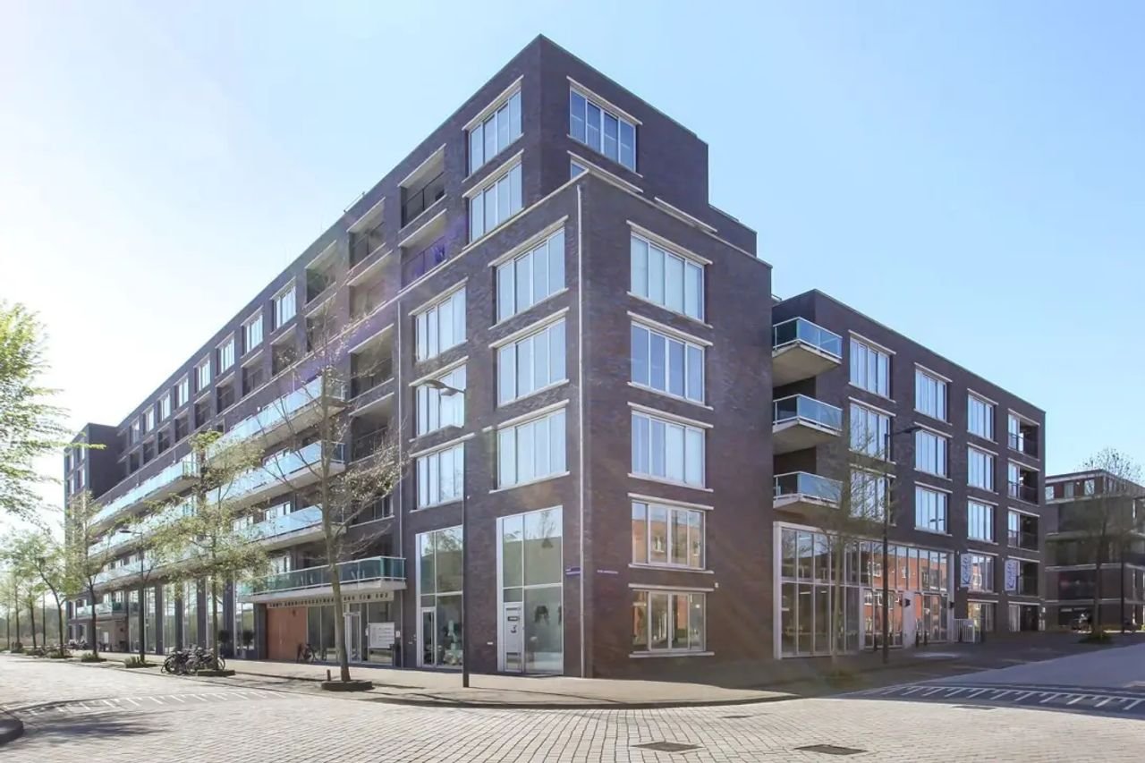 Ruim appartement met zicht op IJmeer - Afbeelding 4