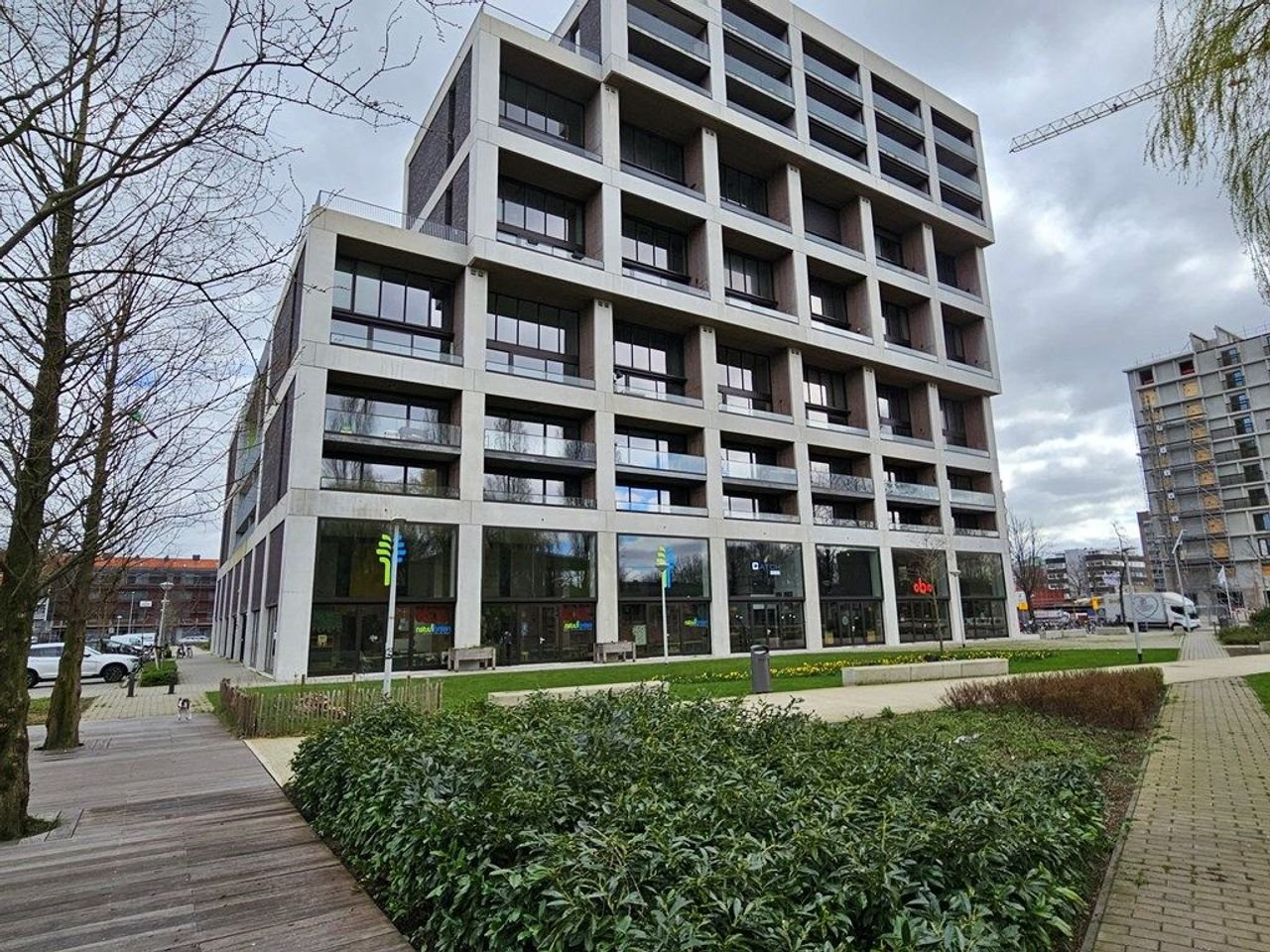 Luxe appartement met dakterras in West - Afbeelding 1