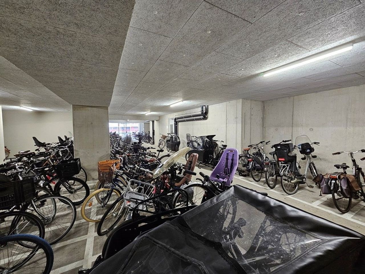 Luxe appartement met dakterras in West - Afbeelding 29