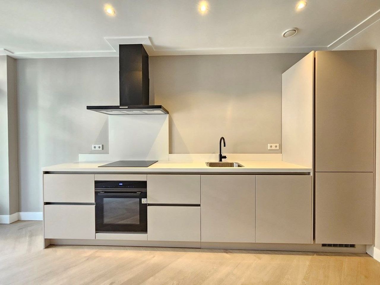 80m² met twee balkons in Rivierenbuurt - Afbeelding 3