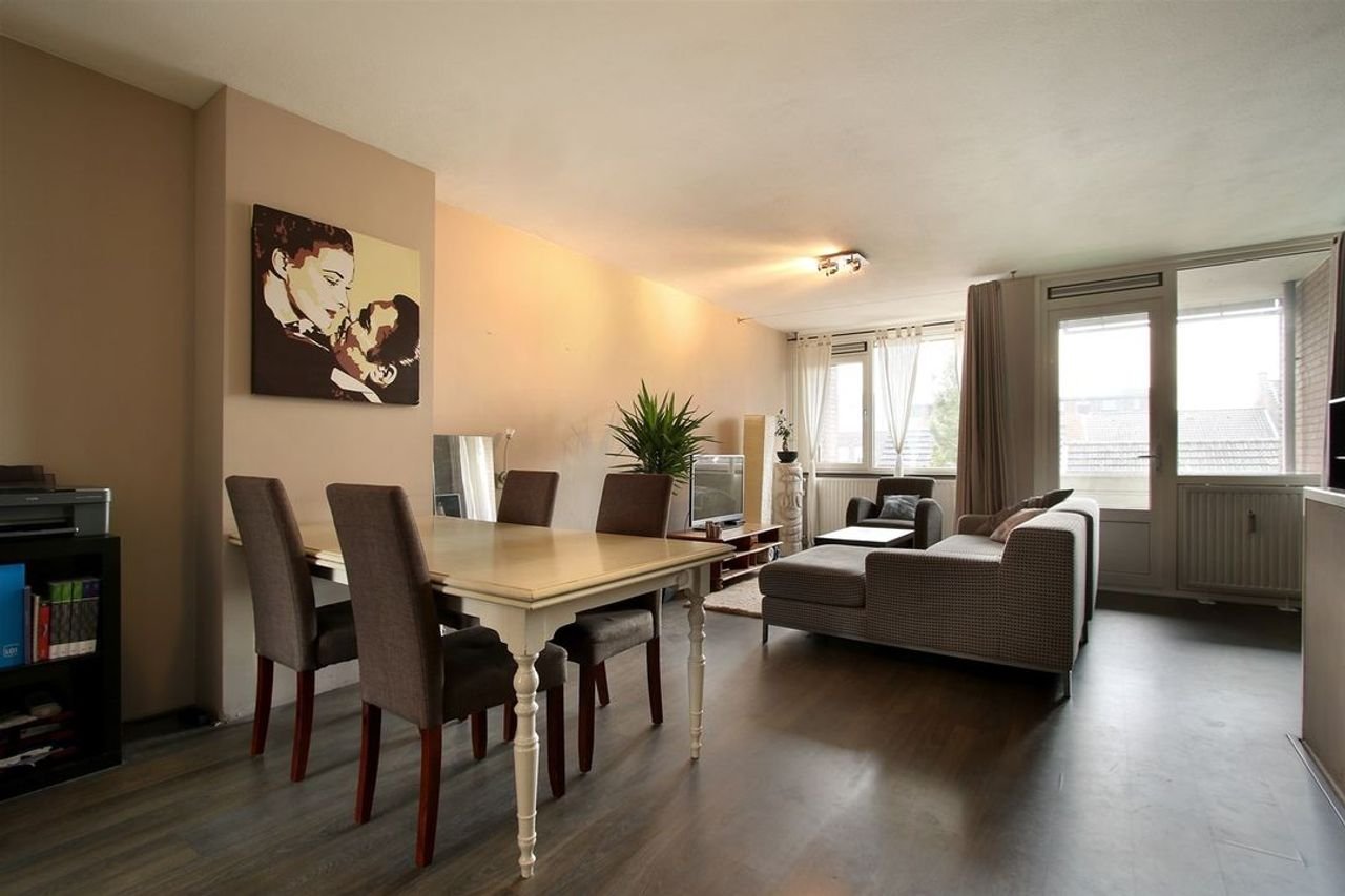 Maisonette with balcony in the heart of Roermond - Image 7