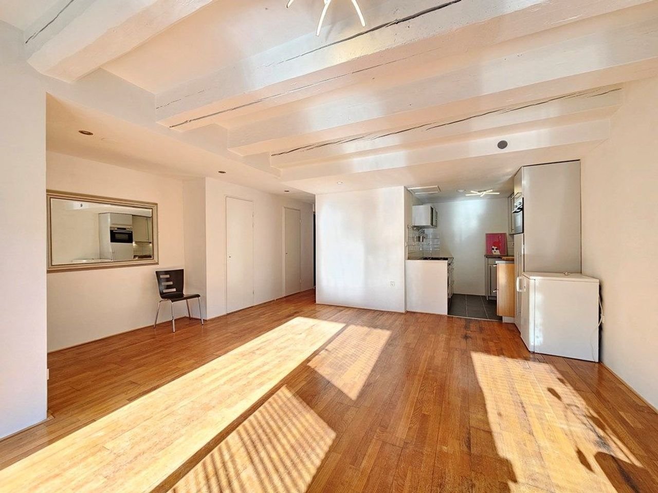 Monumentaal pakhuis met tuin aan water - Afbeelding 8