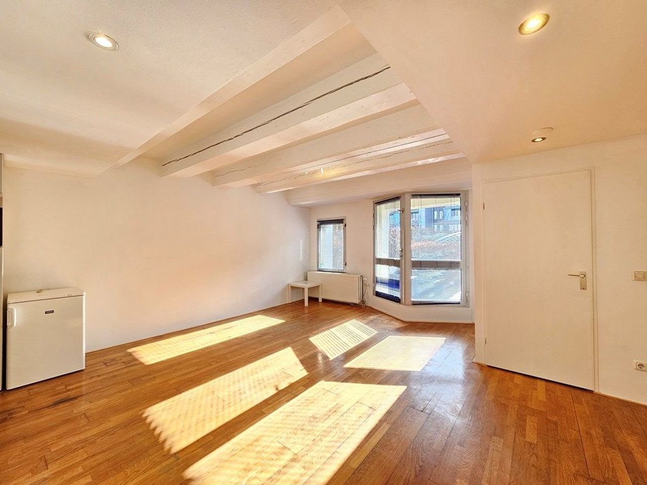 Monumentaal pakhuis met tuin aan water - Afbeelding 6