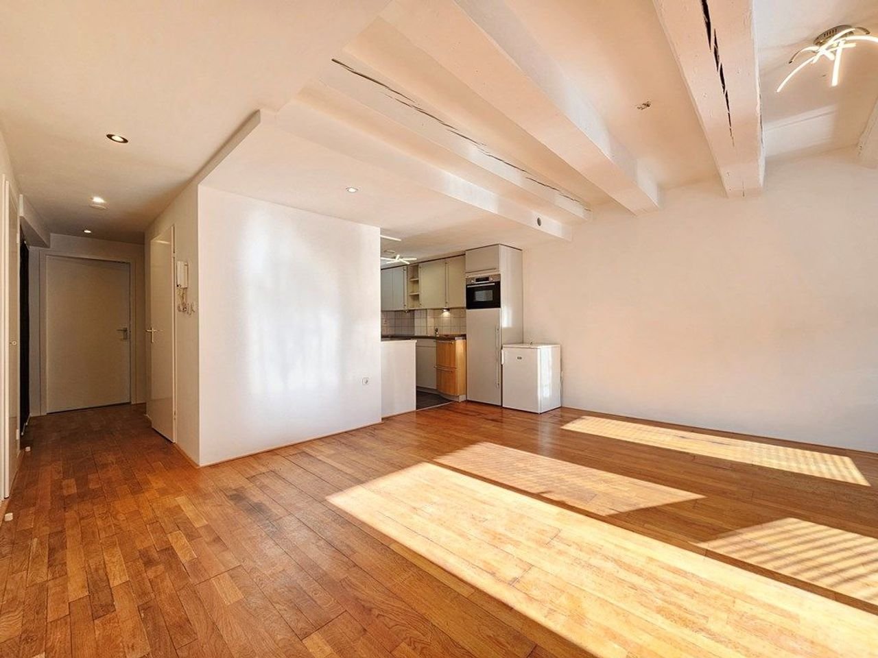 Monumentaal pakhuis met tuin aan water - Afbeelding 5