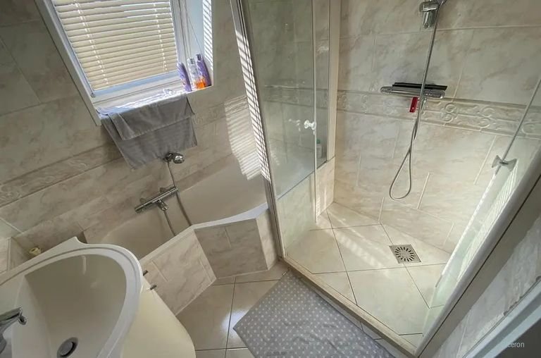 Ruime hoekwoning in rustig hofje - Afbeelding 7