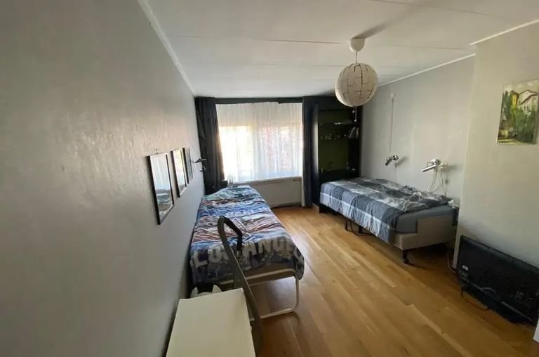 Ruime hoekwoning in rustig hofje - Afbeelding 10