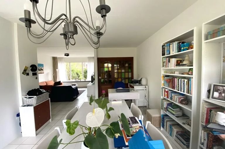 Ruime hoekwoning in rustig hofje - Afbeelding 4