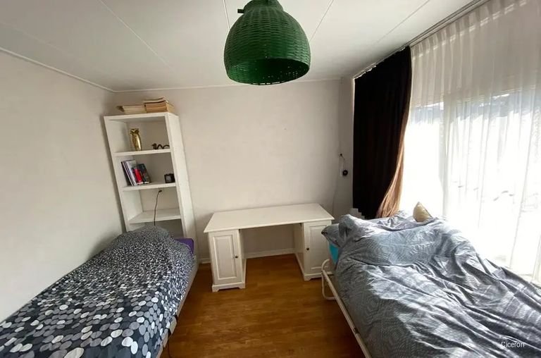 Ruime hoekwoning in rustig hofje - Afbeelding 8