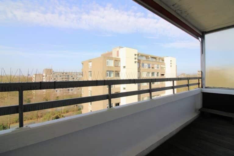 Royaal appartement met uitzicht op de 8e etage - Afbeelding 7