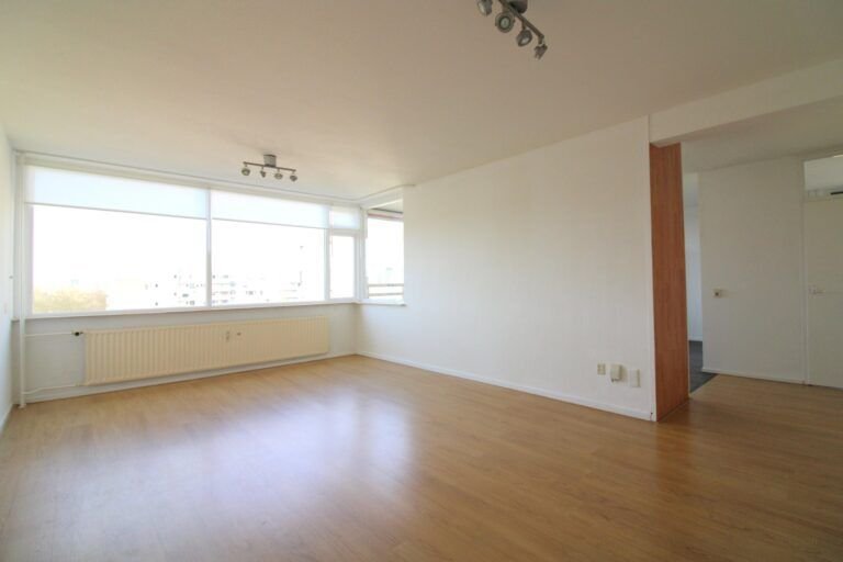 Royaal appartement met uitzicht op de 8e etage - Afbeelding 4