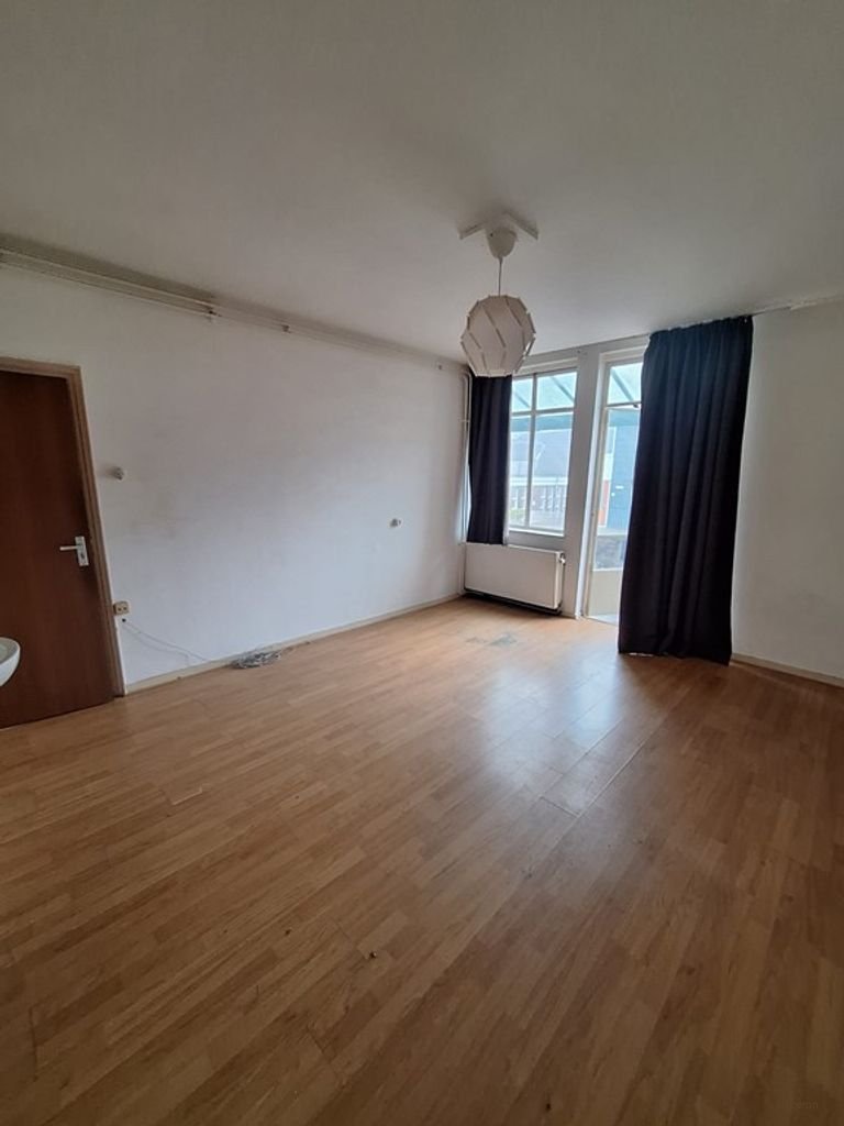 Lichte kamer (20m²) met balkon in centrum Arnhem - Afbeelding 2
