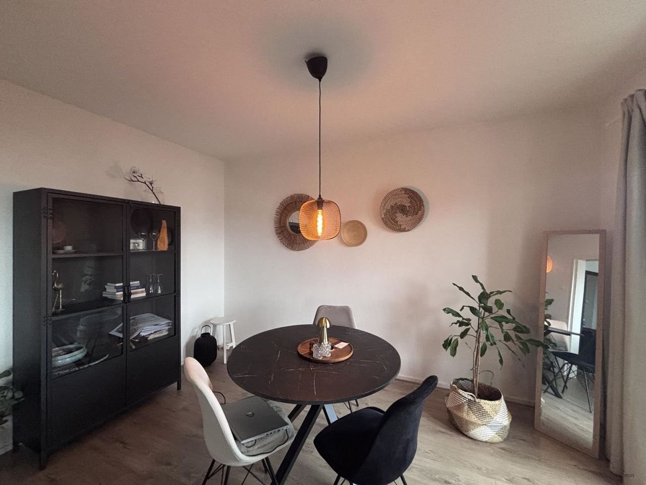 Apartment with two balconies in Scharn - Image 4