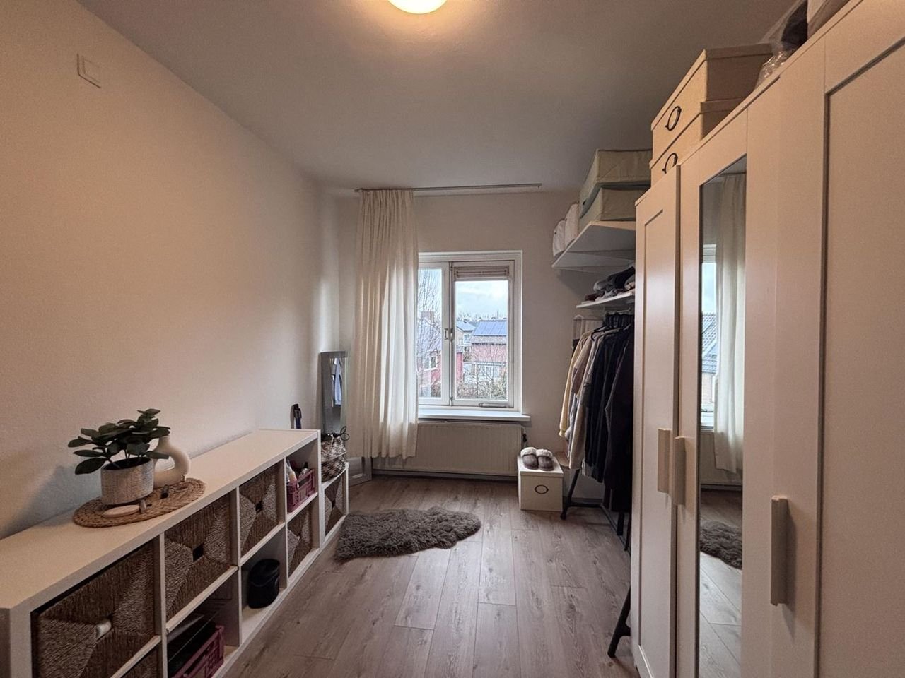 Apartment with two balconies in Scharn - Image 14