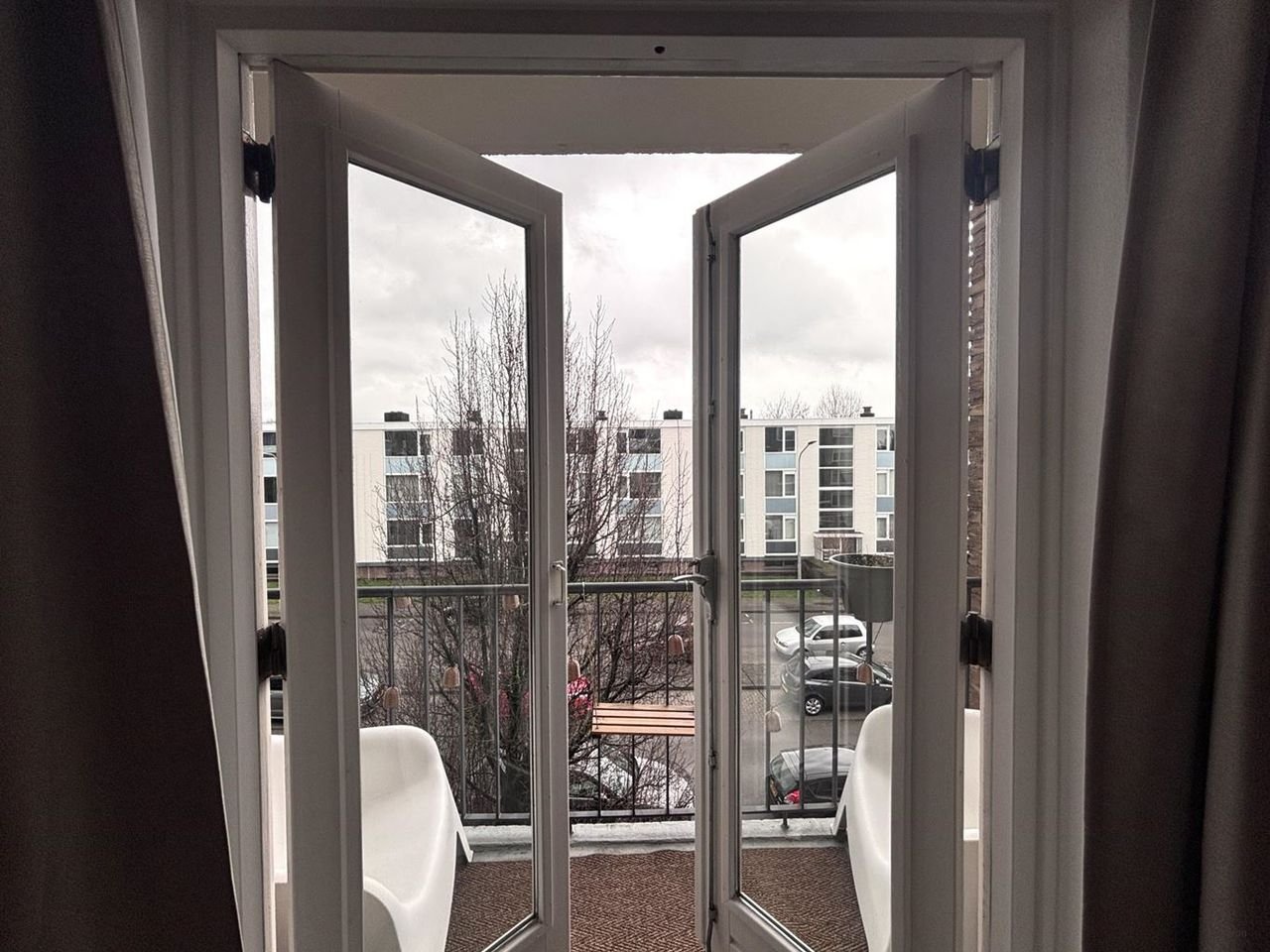 Apartment with two balconies in Scharn - Image 5