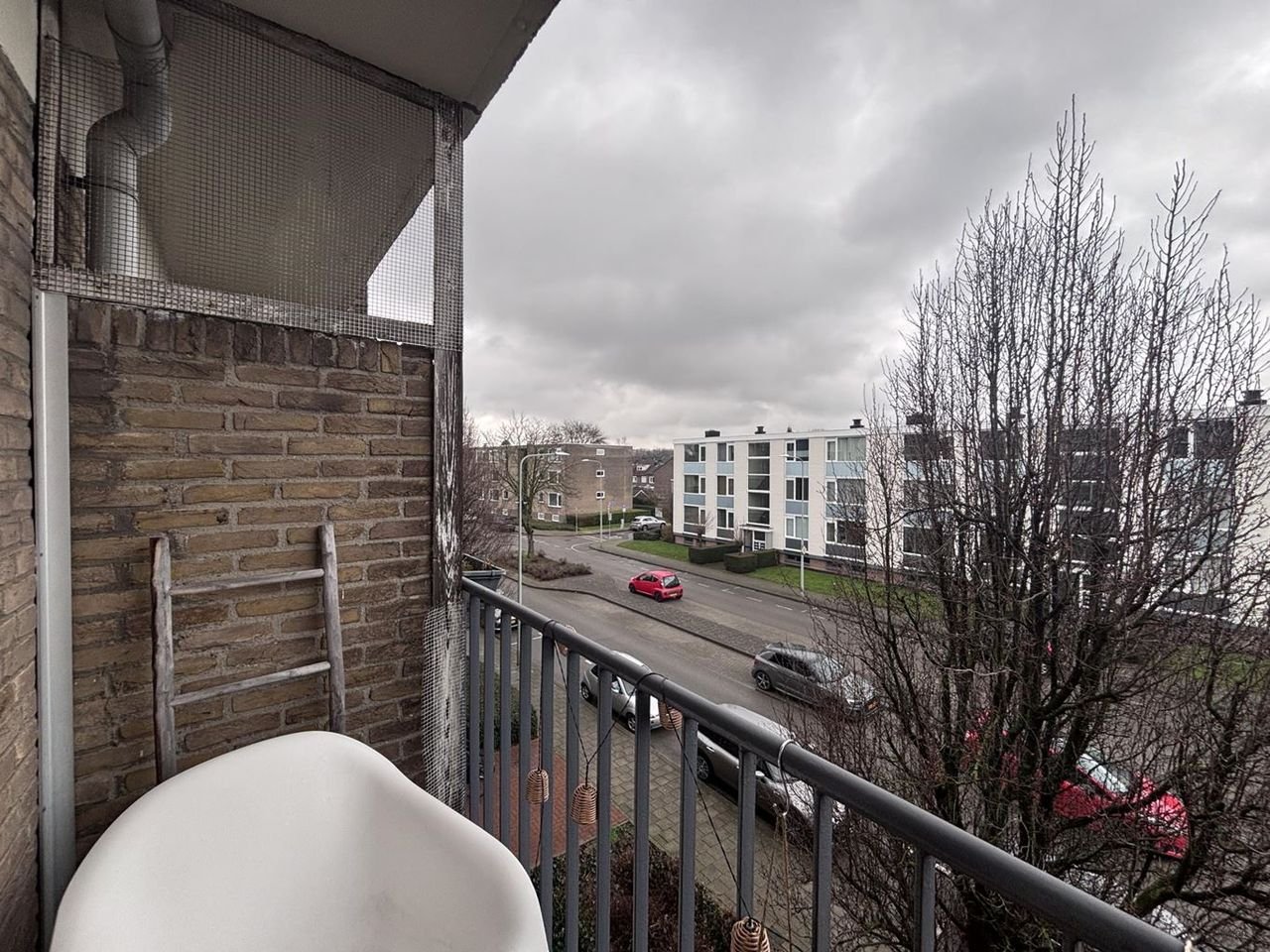 Apartment with two balconies in Scharn - Image 6