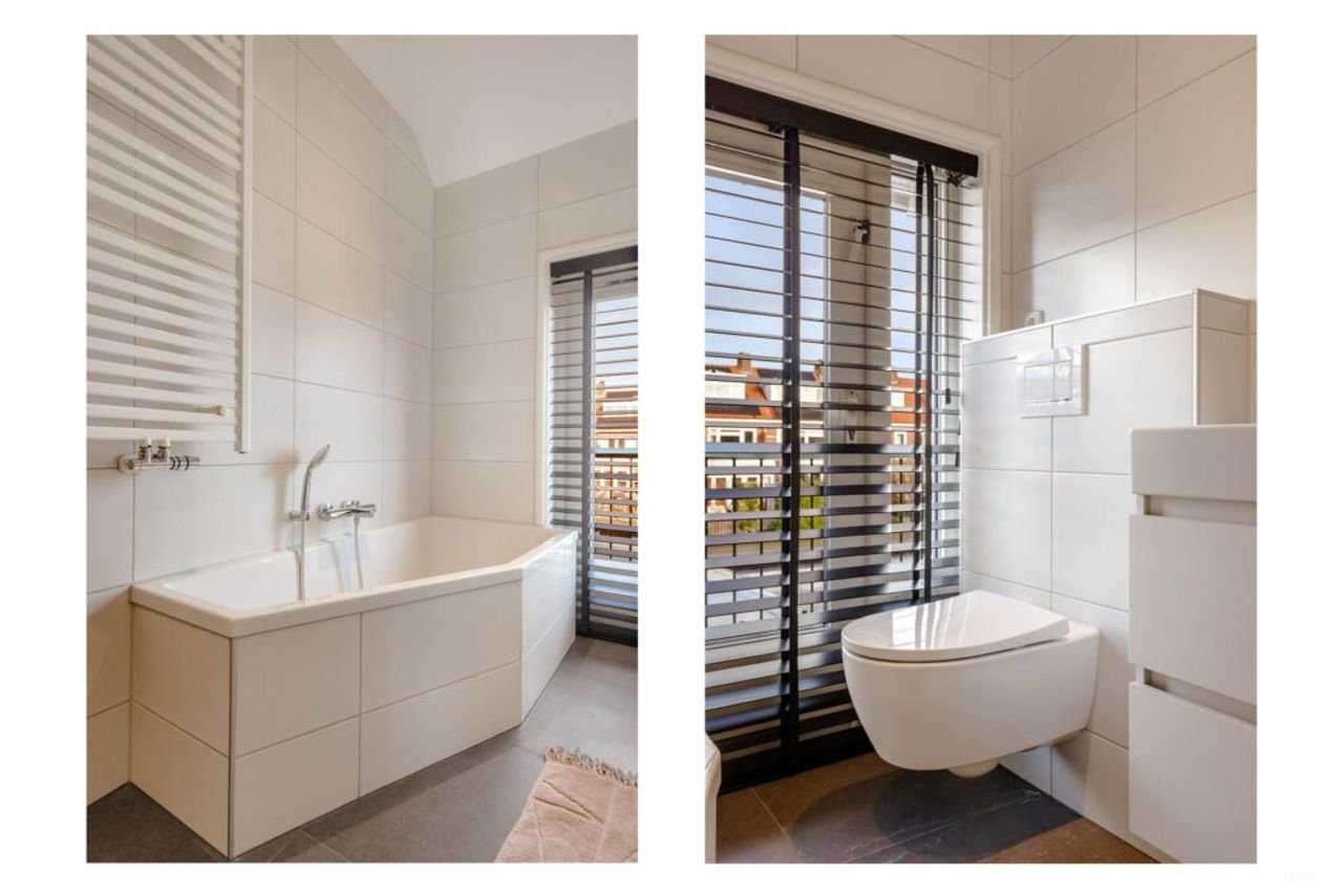 Renovated house with kitchen island - Image 28