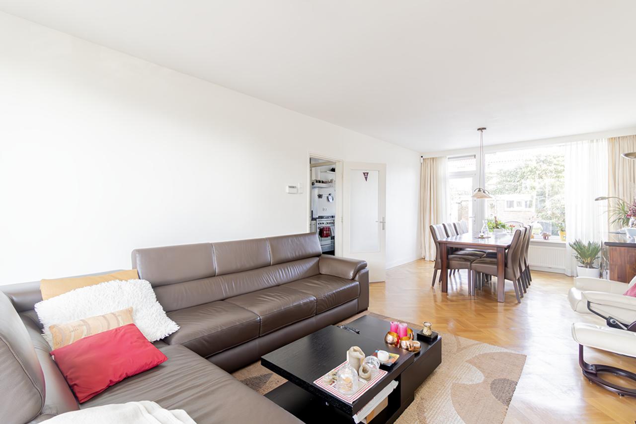 119 m2 gezinswoning met tuin in Amstelveen - Afbeelding 2