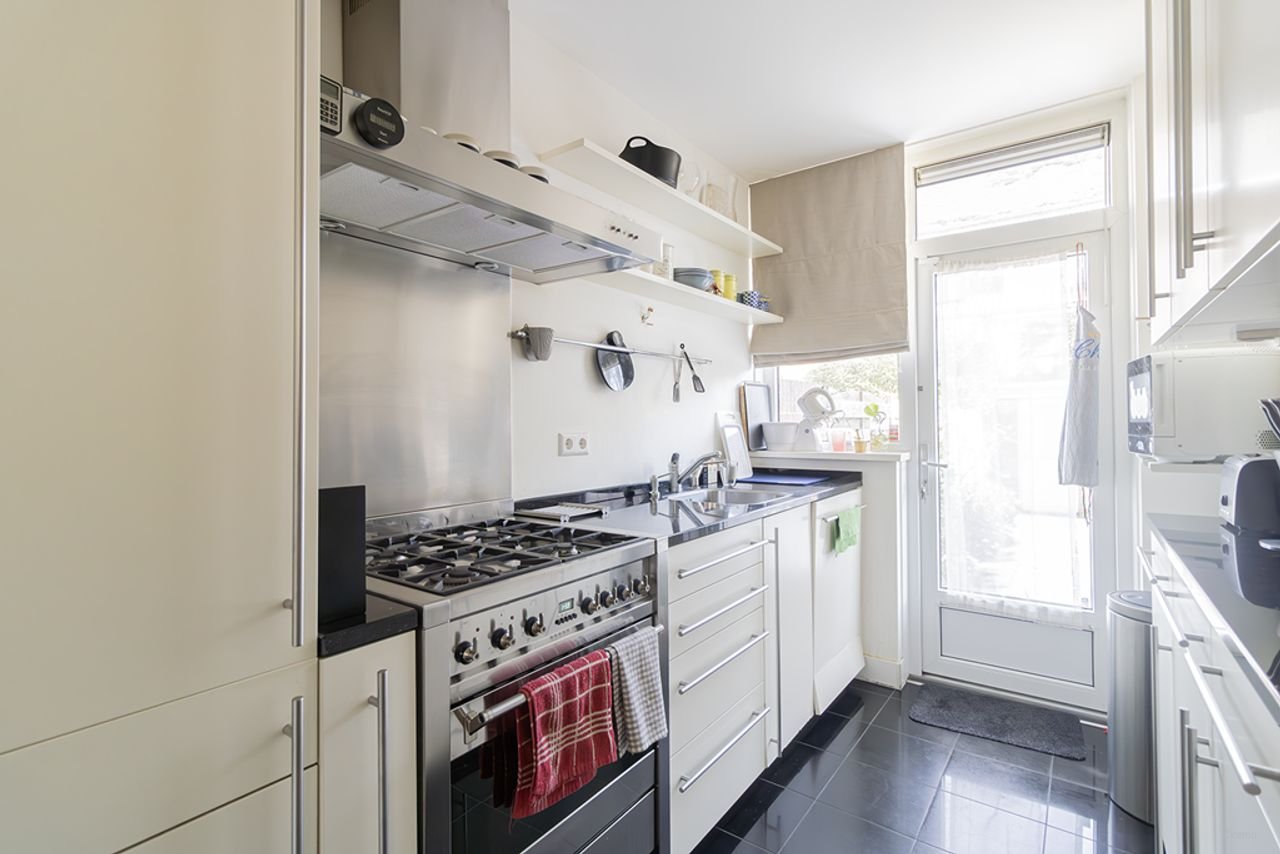 Ruim gezinshuis aan de Rembrandtweg - Afbeelding 7