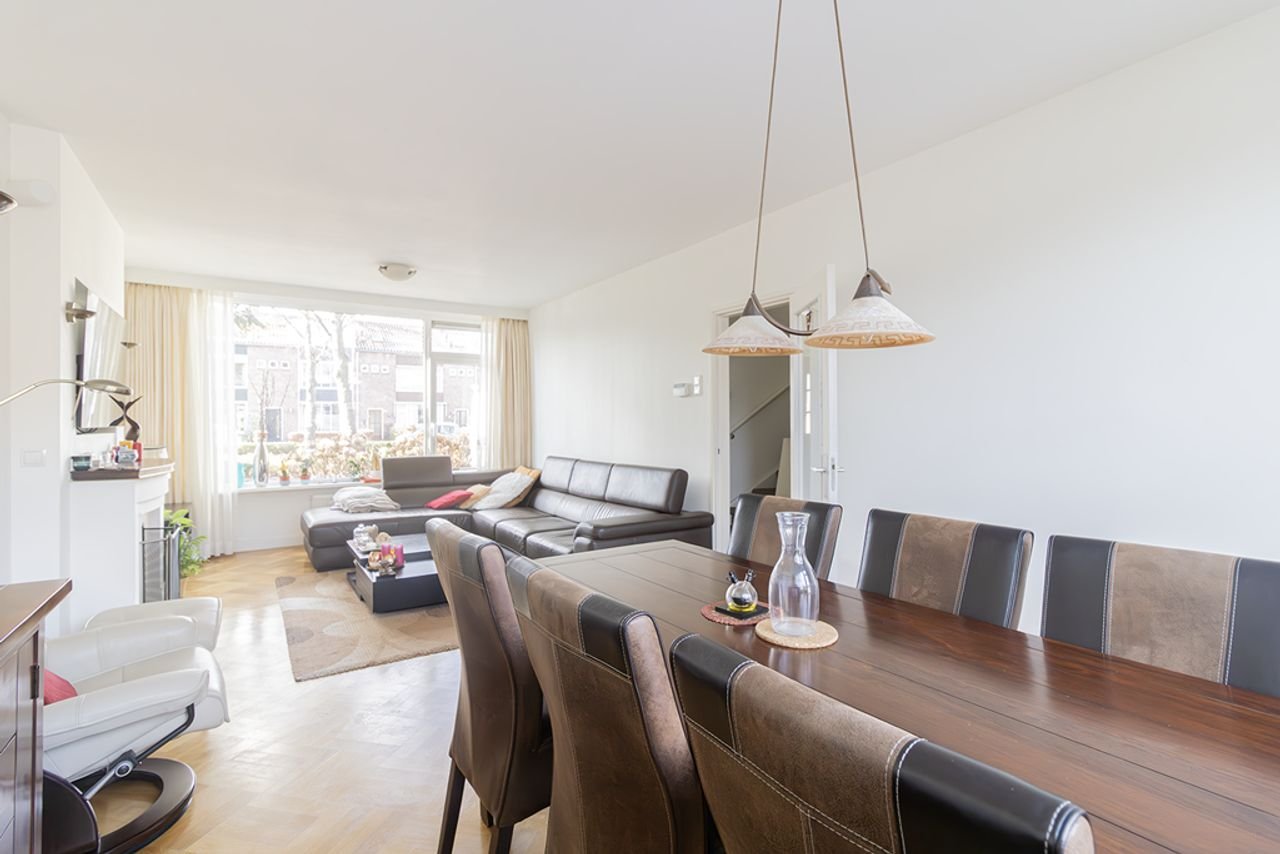 Ruim gezinshuis aan de Rembrandtweg - Afbeelding 4