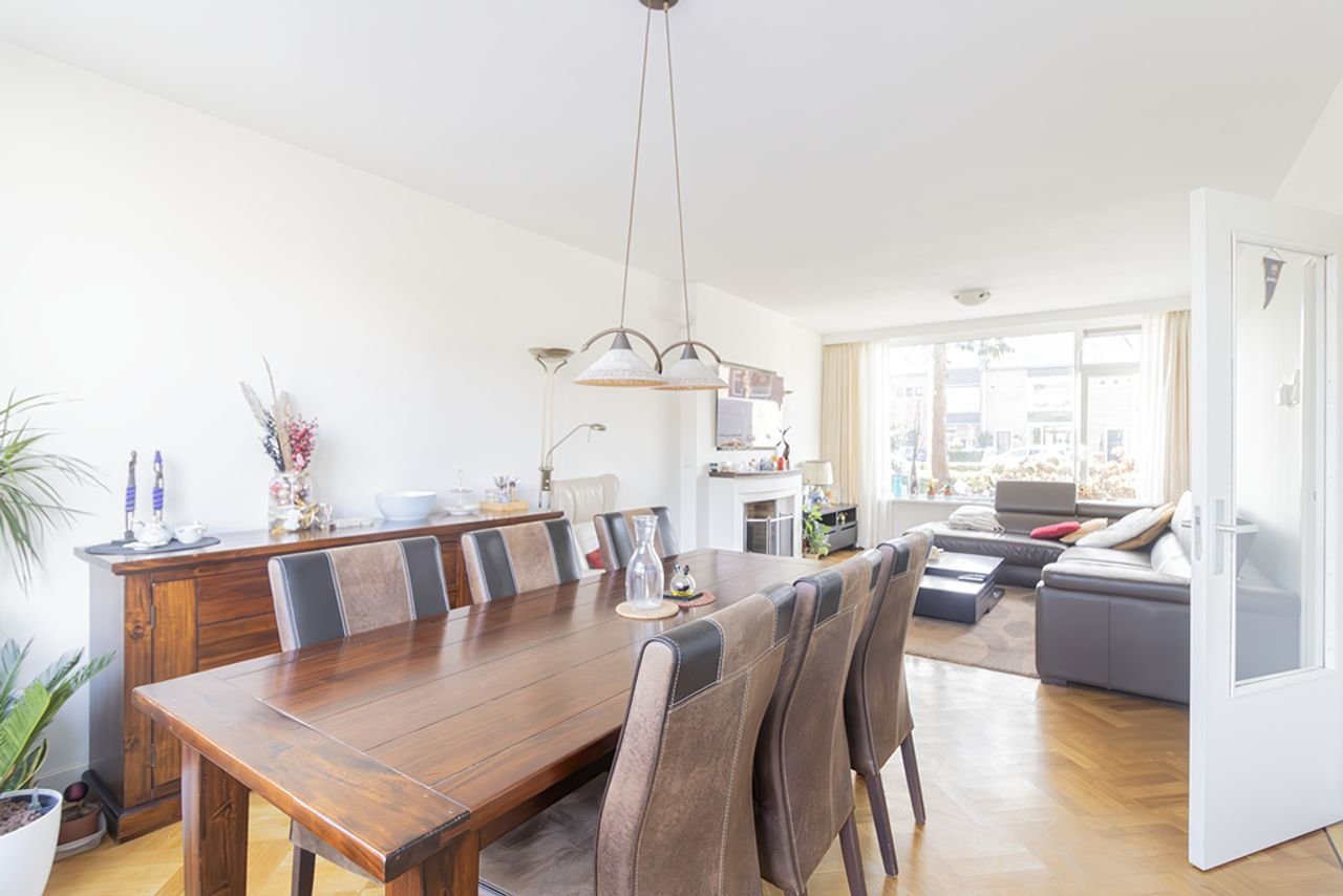 Ruim gezinshuis aan de Rembrandtweg - Afbeelding 3