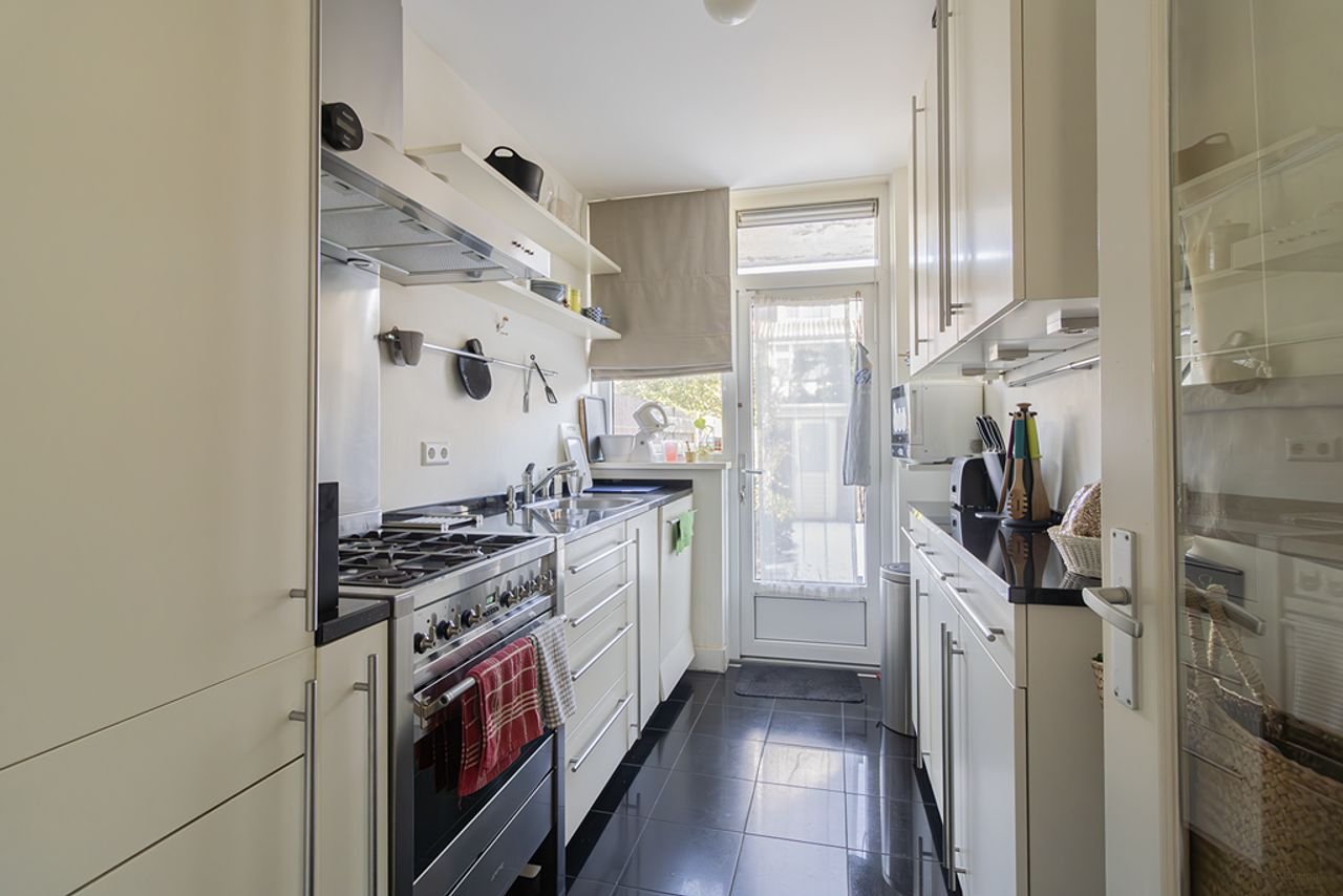 Ruim gezinshuis aan de Rembrandtweg - Afbeelding 5