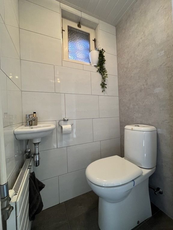 Hoekwoning met garage en zonnepanelen - Afbeelding 9