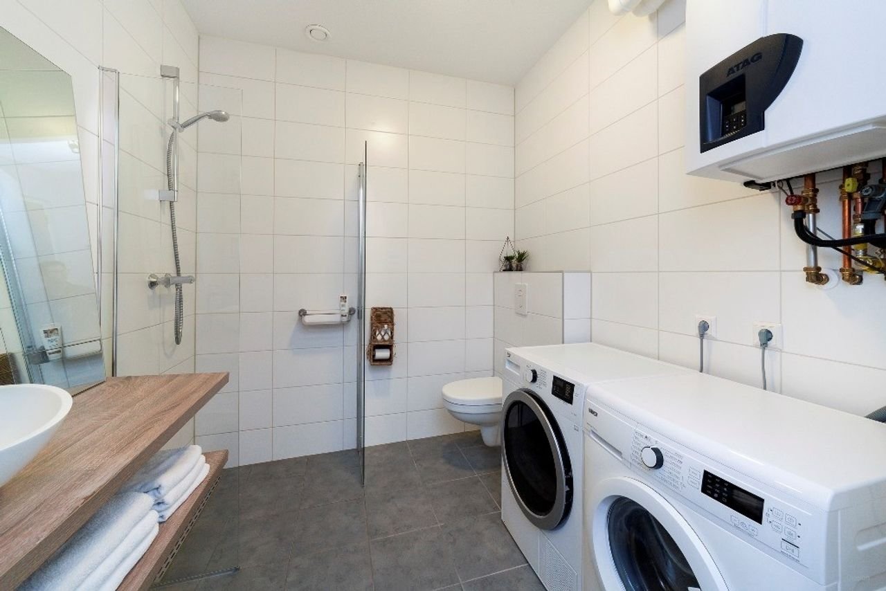 Hoge plafonds en balkon op zuid in Hoorn - Afbeelding 9