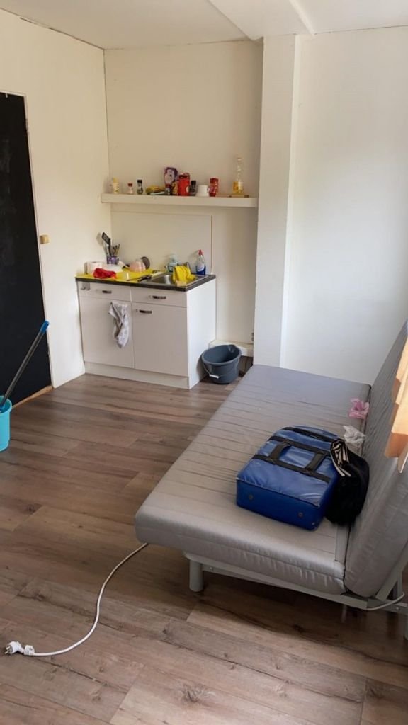 Gemeubileerde studio met eigen badkamer in Tilburg - Afbeelding 1