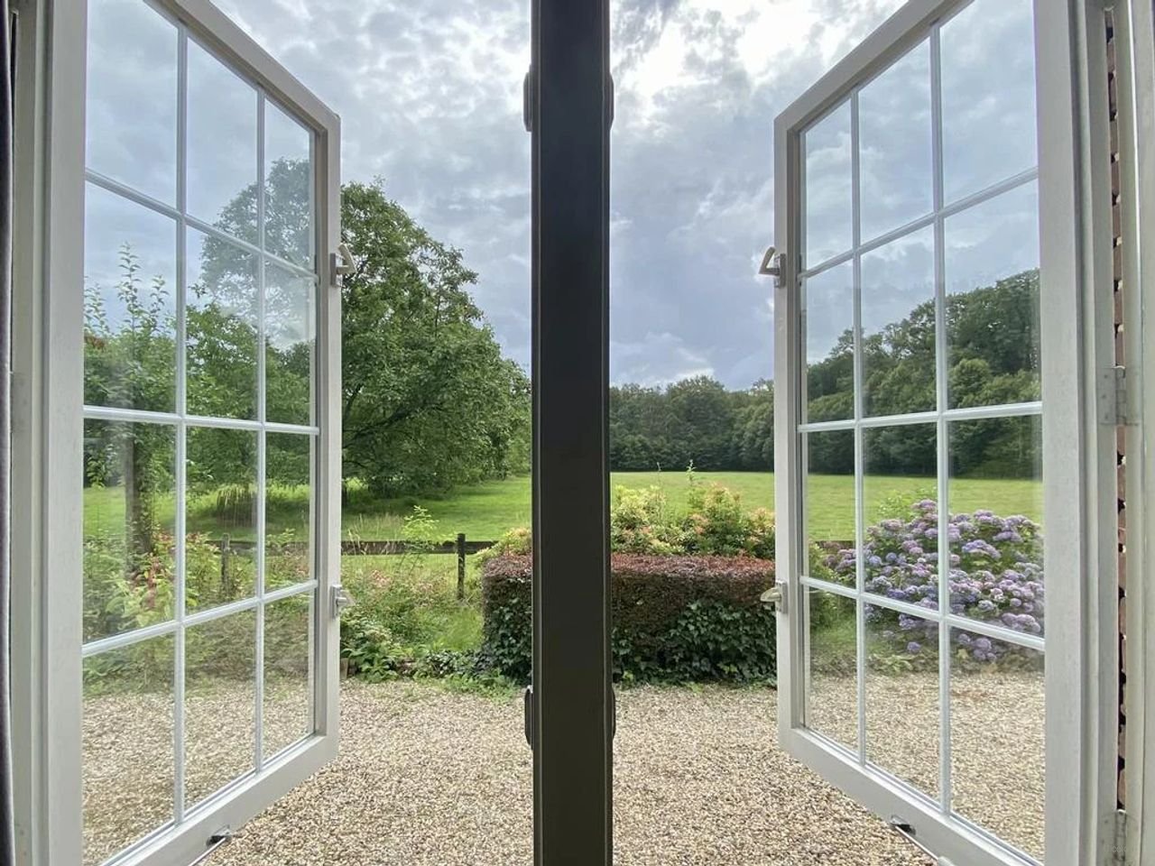 Vrijstaande woonboerderij aan de Waaldijk - Afbeelding 6