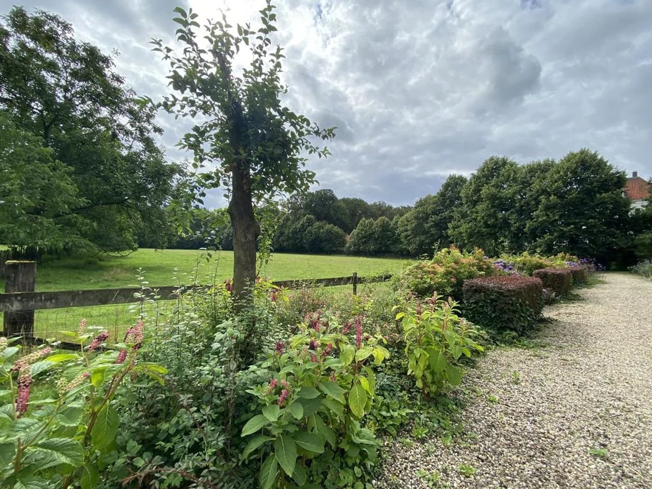 Vrijstaande woonboerderij aan de Waaldijk - Afbeelding 22