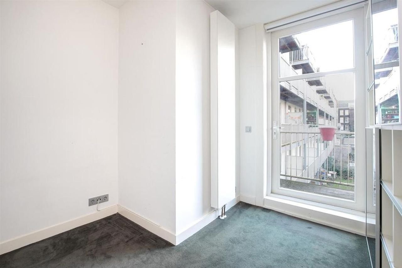 Gemeubileerd appartement met balkon in De Pijp - Afbeelding 15