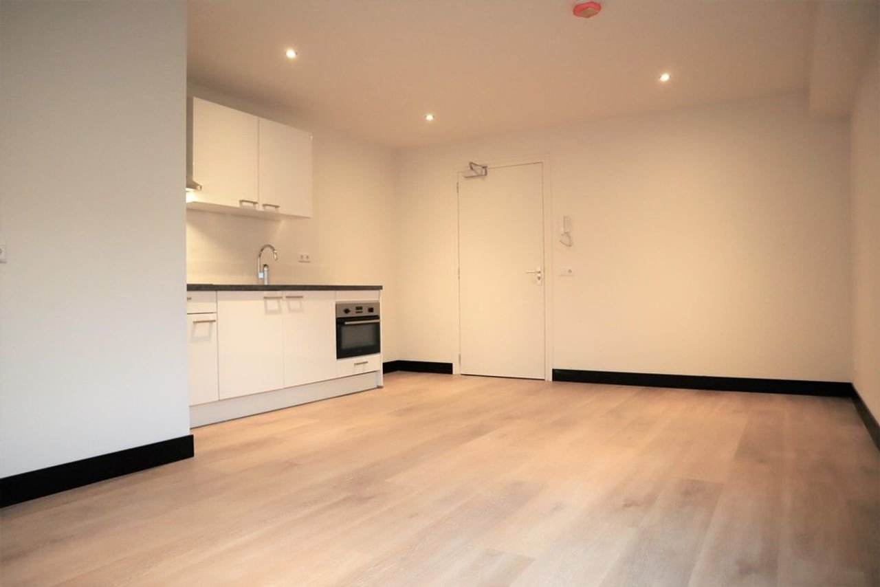 Moderne studio vlakbij station - Afbeelding 3