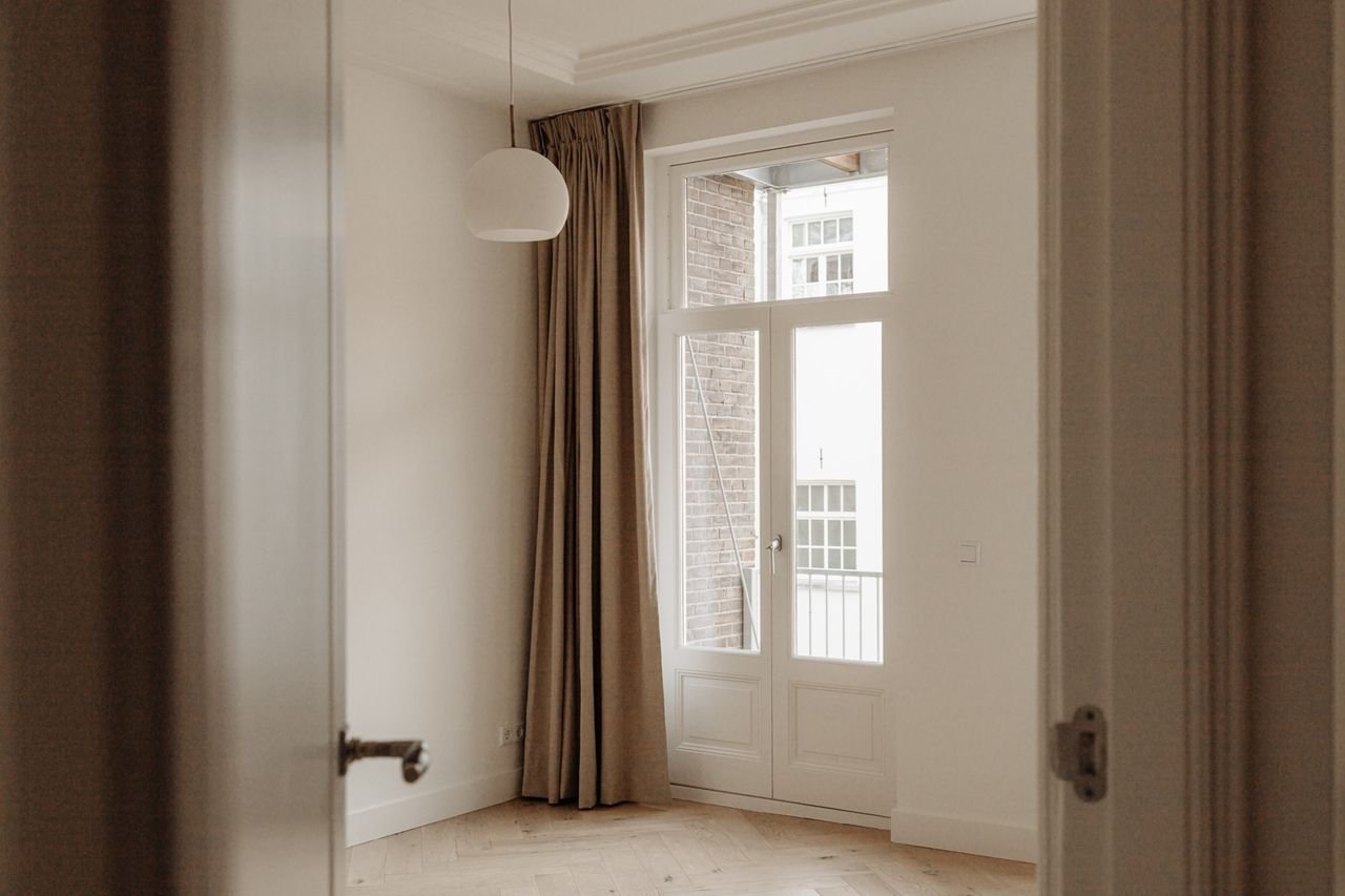 Gerenoveerd appartement met waterzicht aan de Nassaukade - Afbeelding 11