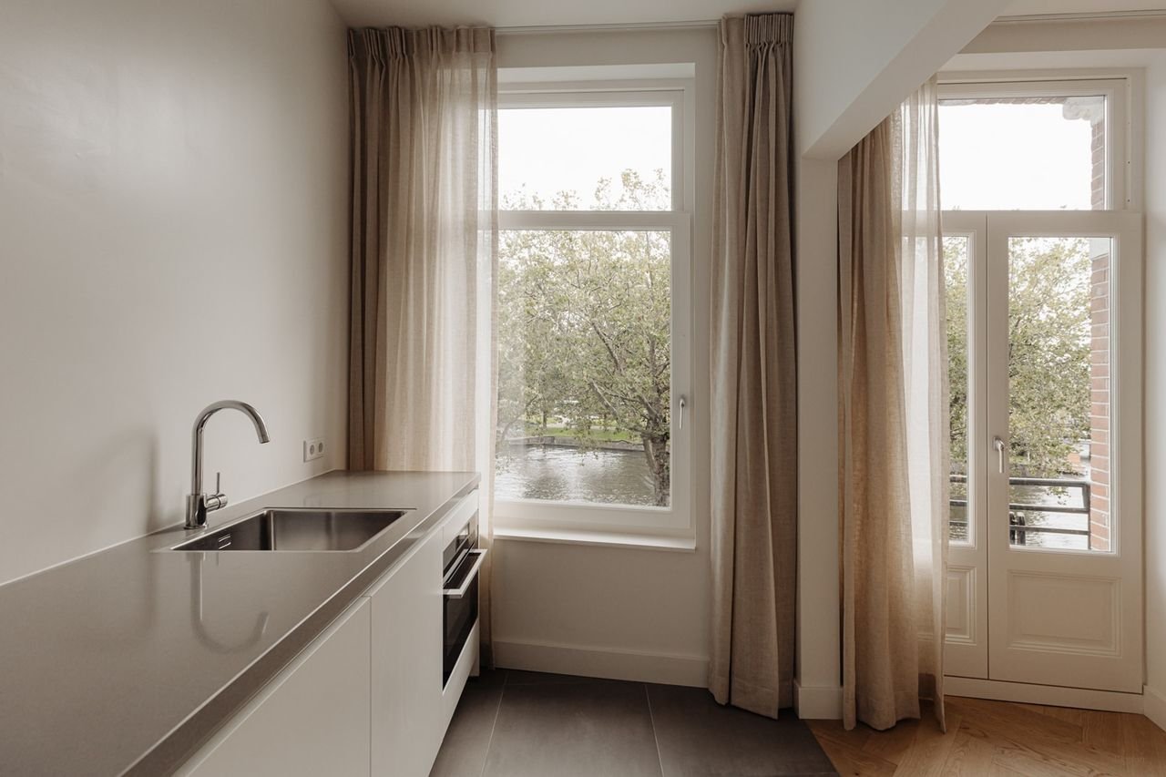 Gerenoveerd appartement met waterzicht aan de Nassaukade - Afbeelding 7