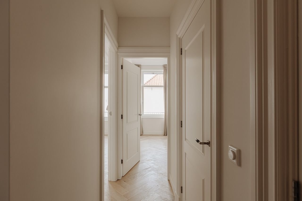 Gerenoveerd appartement met waterzicht aan de Nassaukade - Afbeelding 9