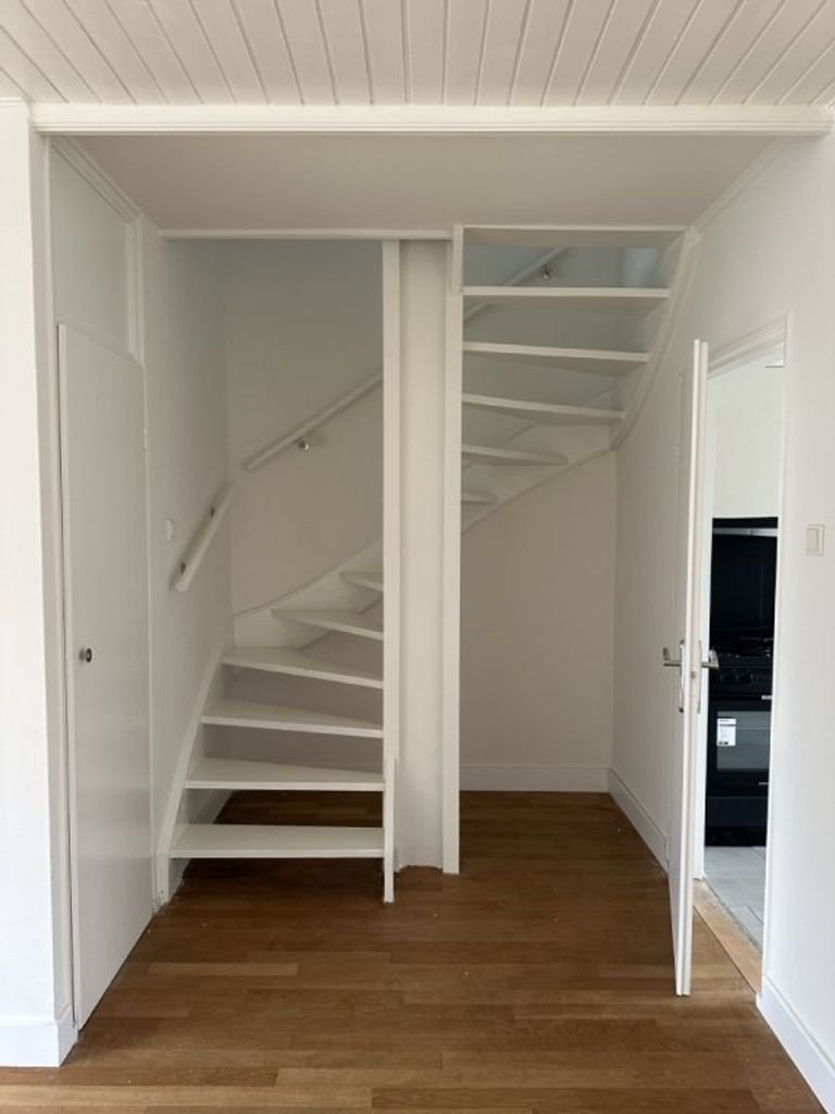 Tussenwoning met tuin in hartje Hoensbroek - Afbeelding 3