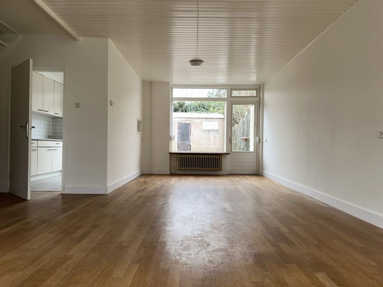 Tussenwoning met tuin in hartje Hoensbroek - Afbeelding 8