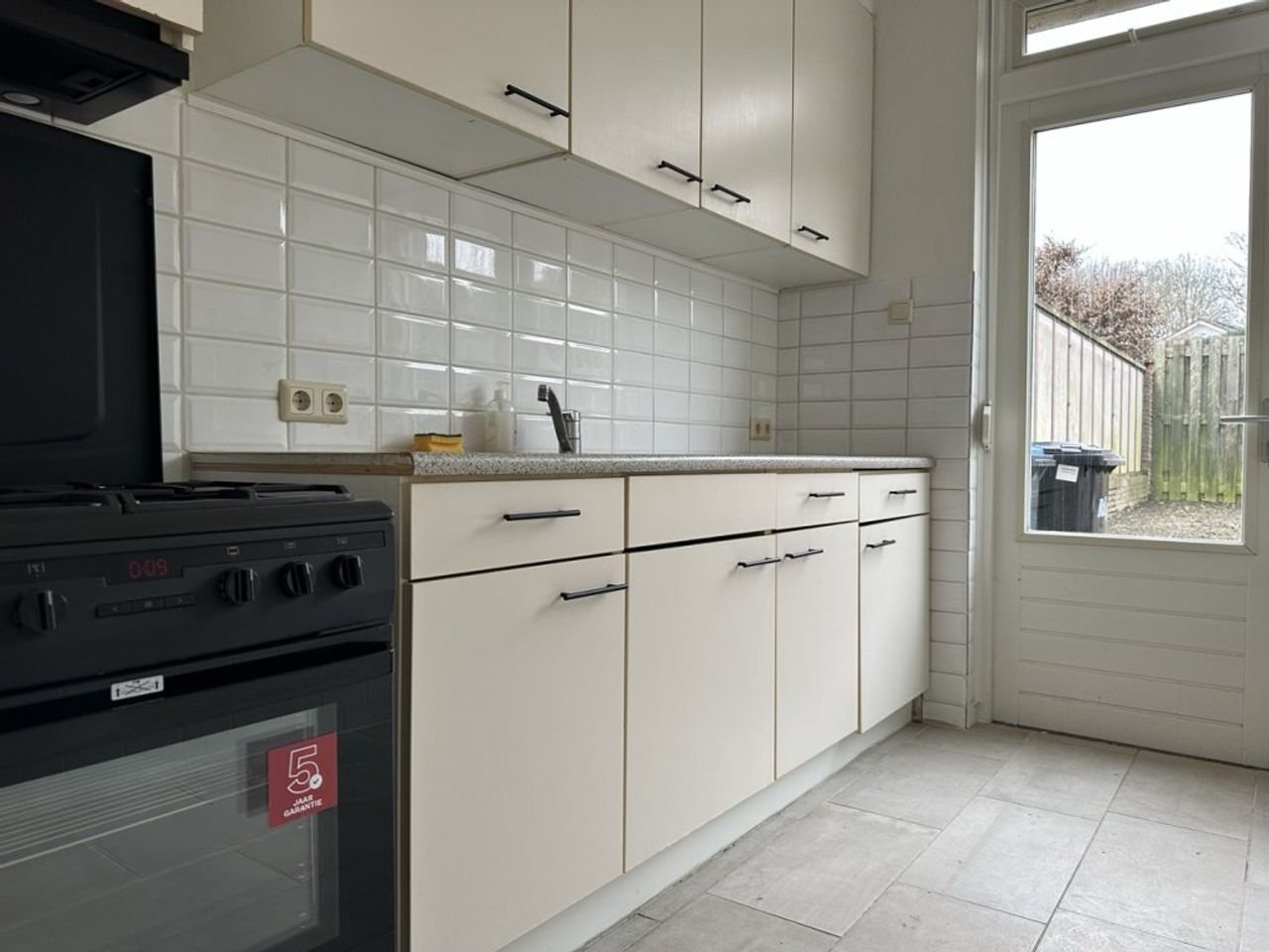 Tussenwoning met tuin in hartje Hoensbroek - Afbeelding 11