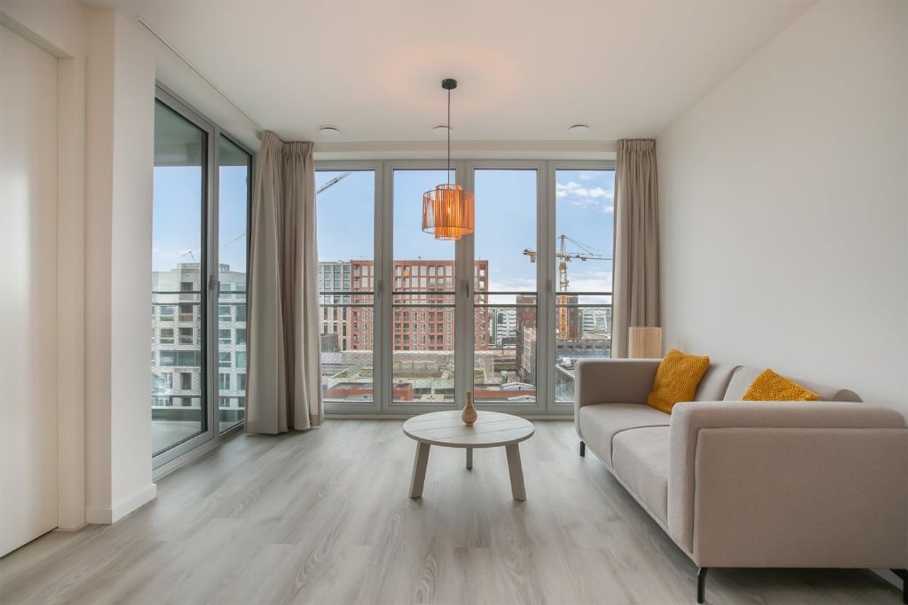 Appartement op 11 hoog met uitzicht en balkon - Afbeelding 1