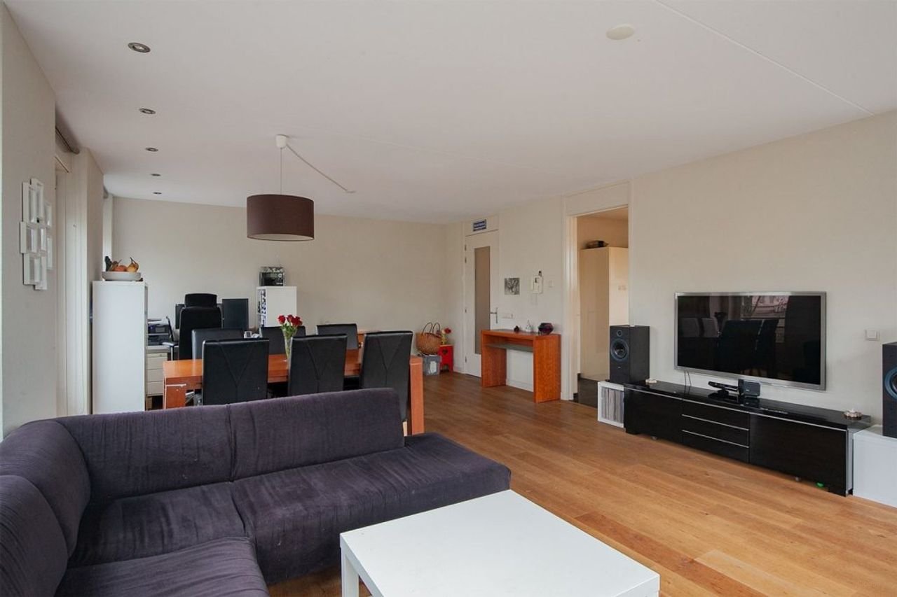 232 m² woonruimte in hartje Wouw - Afbeelding 5