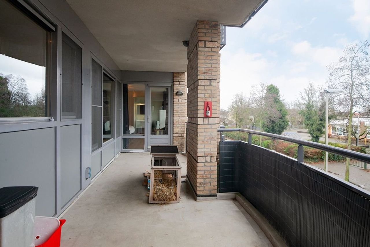 232 m² woonruimte in hartje Wouw - Afbeelding 36